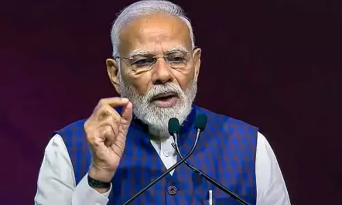 विजयादशमी असत्य पर सत्य की जीत है: PM Modi ने देशवासियों को विजयादशमी की शुभकामनाएं दीं विजयादशमी असत्य पर सत्य की जीत है: PM Modi ने देशवासियों को विजयादशमी की शुभकामनाएं दीं