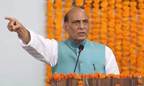 रक्षा मंत्री की पाकिस्तान को कड़ी चेतावनी, कहा- कोई भी हिमाकत की तो उसे ऐसा करारा जबाव मिलेगा कि... रक्षा मंत्री की पाकिस्तान को कड़ी चेतावनी, कहा- कोई भी हिमाकत की तो उसे ऐसा करारा जबाव मिलेगा कि...