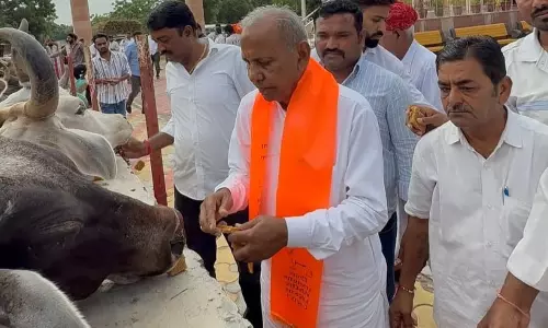 Barmer: डोटासरा की फटकार और जन्मदिन का संगम, टीम मेवा ने मनाया Barmer: डोटासरा की फटकार और जन्मदिन का संगम, टीम मेवा ने मनाया