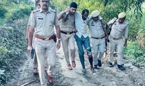 Bareilly: पुलिस मुठभेड़ में लूटी गन बरामद, दो आरोपी घायल