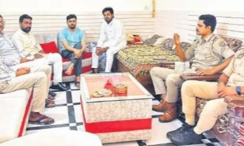 Bareilly: पुलिस ने कांग्रेस नेताओं को किया हाउस अरेस्ट Bareilly: पुलिस ने कांग्रेस नेताओं को किया हाउस अरेस्ट