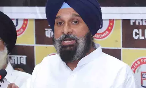 बिक्रम मजीठिया को राहत, Punjab ने हाईकोर्ट से कहा, हिरासत की जरूरत नहीं बिक्रम मजीठिया को राहत, Punjab ने हाईकोर्ट से कहा, हिरासत की जरूरत नहीं