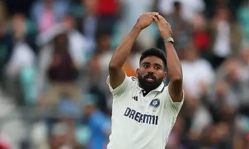 IND vs WI: मोहम्मद सिराज के शतक से वेस्टइंडीज का लंच तक स्कोर 90/5 IND vs WI: मोहम्मद सिराज के शतक से वेस्टइंडीज का लंच तक स्कोर 90/5