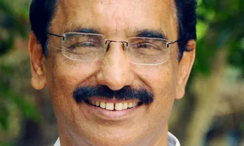 Kerala: स्थानीय लोगों और महिलाओं ने विधायक पी मोहनन से की झड़प
