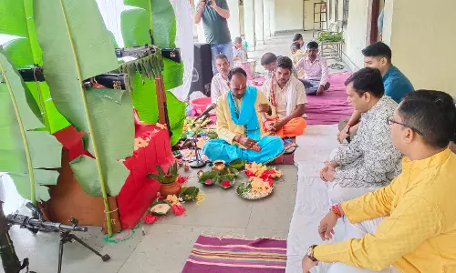रायगढ़ पुलिस ने विजयदशमी पर परंपरागत रूप से किया शस्त्र पूजन रायगढ़ पुलिस ने विजयदशमी पर परंपरागत रूप से किया शस्त्र पूजन