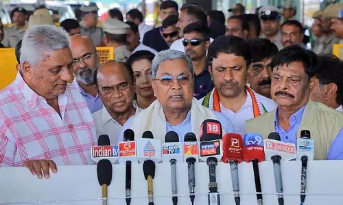 बिना तथ्य जाने बोलने वाले विपक्षी दलों का भविष्य सत्य नहीं होगा: CM Siddaramaiah बिना तथ्य जाने बोलने वाले विपक्षी दलों का भविष्य सत्य नहीं होगा: CM Siddaramaiah