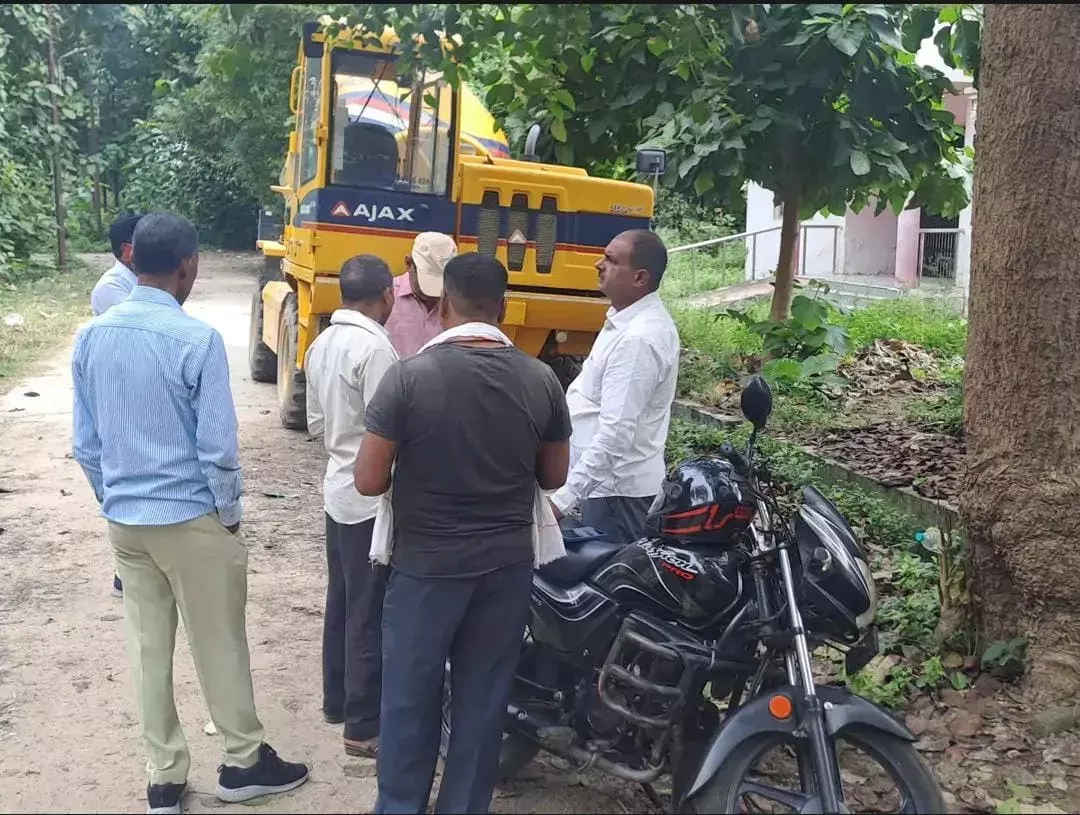 Balrampur: ट्रैफिक हादसे में चार युवकों की मौत Balrampur: ट्रैफिक हादसे में चार युवकों की मौत