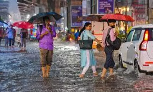 Kolkata: बंगाल में विजयदशमी पर बारिश, मौसम विभाग ने चेताया
