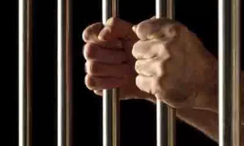 Tripura jail break: दो अधिकारी निलंबित, पांच भगोड़ों की तलाश जारी Tripura jail break: दो अधिकारी निलंबित, पांच भगोड़ों की तलाश जारी