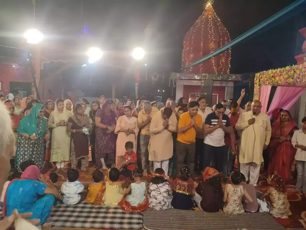 Jind: श्री जयंती देवी मंदिर में नवरात्र समापन पर हुआ कन्या पूजन समारोह Jind: श्री जयंती देवी मंदिर में नवरात्र समापन पर हुआ कन्या पूजन समारोह
