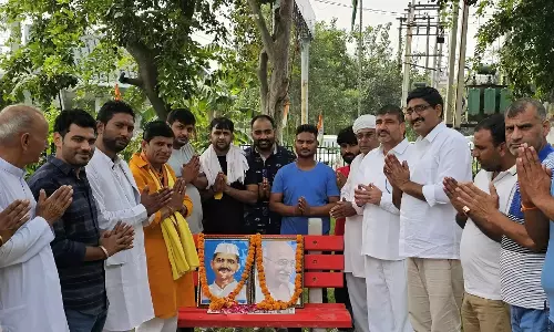 Jhajjar: जीएसटी कटौती से झज्जरवासियों को राहत, दिनेश कौशिक का संदेश Jhajjar: जीएसटी कटौती से झज्जरवासियों को राहत, दिनेश कौशिक का संदेश
