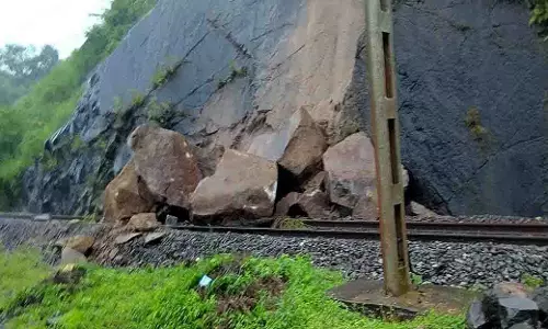 Odisha: कोरापुट-रायगढ़ लाइन पर भूस्खलन से रेल सेवाएं बाधित