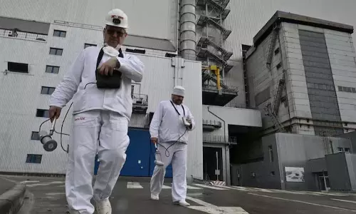रूस ने बंद पड़े चेरनोबिल परमाणु संयंत्र की बिजली काट दी: Ukraine रूस ने बंद पड़े चेरनोबिल परमाणु संयंत्र की बिजली काट दी: Ukraine