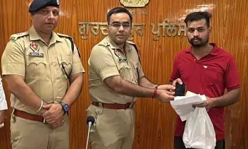 Gurdaspur पुलिस ने खोए हुए मोबाइल फोन मालिकों को लौटाए