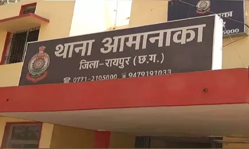 तेज रफ्तार कार ने आटो को मारी टक्कर, नगर निगम कर्मचारियों समेत सात लोग घायल