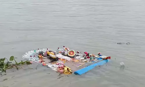 मौसम विभाग ने दशमी पर कोलकाता के लिए ऑरेंज अलर्ट जारी किया मौसम विभाग ने दशमी पर कोलकाता के लिए ऑरेंज अलर्ट जारी किया