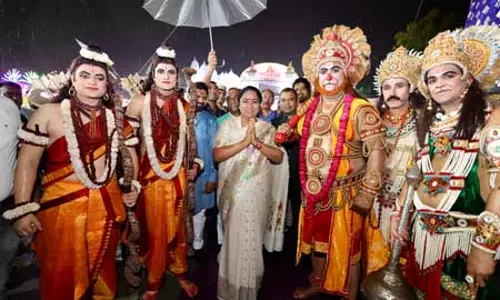 देशभर में धूमधाम से मनाया गया दशहरा, रावण दहन देखने के लिए उमड़ा जनसैलाब