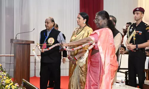 राष्ट्रपति द्रौपदी मुर्मु ने लाल किला में दशहरा कार्यक्रम में आतंकवाद पर विजय का दिया संदेश राष्ट्रपति द्रौपदी मुर्मु ने लाल किला में दशहरा कार्यक्रम में आतंकवाद पर विजय का दिया संदेश