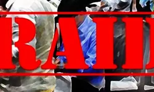 BIS की बिना हॉलमार्क सोना शोरूम पर छापेमारी