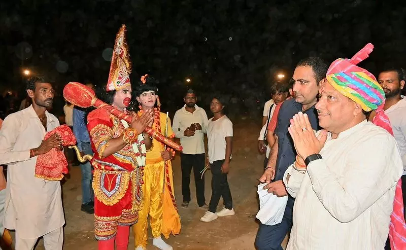 Haryana : भाजपा नेता गोबिंद कांडा ने सिरसा में रावण दहन का नेतृत्व किया Haryana : भाजपा नेता गोबिंद कांडा ने सिरसा में रावण दहन का नेतृत्व किया