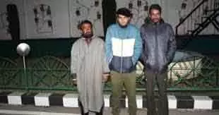 पुलिस ने अनंतनाग में जिलाव्यापी सिम विक्रेताओं का निरीक्षण किया पुलिस ने अनंतनाग में जिलाव्यापी सिम विक्रेताओं का निरीक्षण किया