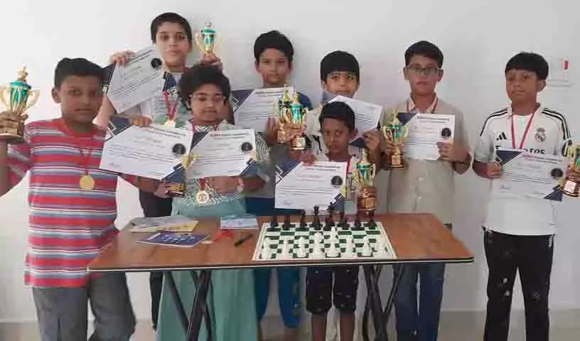 ललितकृष्णा, श्रीवत्सा ने Hyderabad शतरंज प्रतियोगिता में अंडर-11 खिताब जीते ललितकृष्णा, श्रीवत्सा ने Hyderabad शतरंज प्रतियोगिता में अंडर-11 खिताब जीते