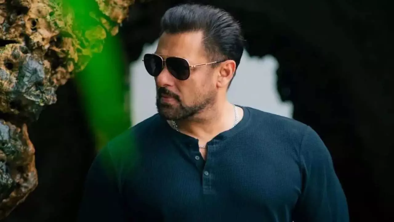 क्या Salman Khan ने महेश नारायणन के साथ फिल्म की पुष्टि की? क्या Salman Khan ने महेश नारायणन के साथ फिल्म की पुष्टि की?