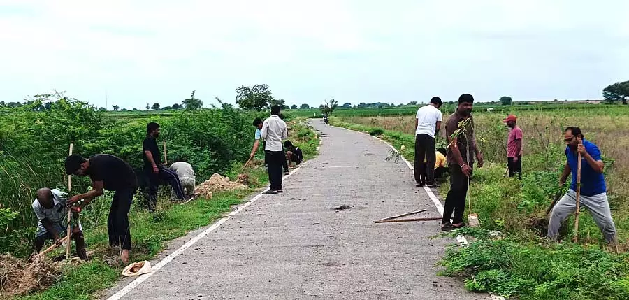 शरणार्थियों के लिए एक पौधा: युवा ब्रिगेड अभियान शरणार्थियों के लिए एक पौधा: युवा ब्रिगेड अभियान