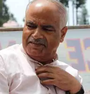 आत्मनिर्भर बनने के लिए वोकल फॉर लोकल अभियान जरूरी: Ashok Kaul आत्मनिर्भर बनने के लिए वोकल फॉर लोकल अभियान जरूरी: Ashok Kaul