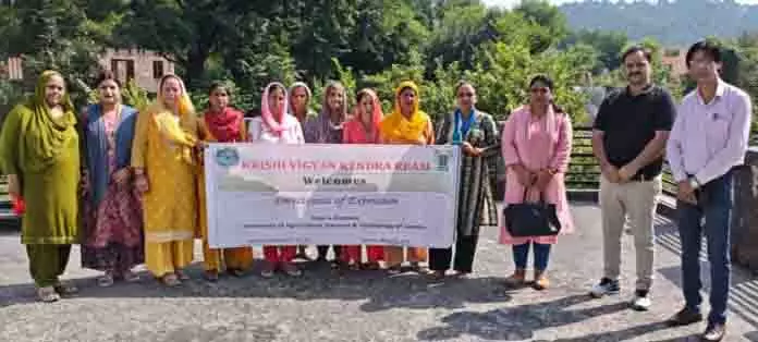 KVK रियासी ने स्वयं सहायता समूहों के लिए प्रशिक्षण कार्यक्रम आयोजित किया KVK रियासी ने स्वयं सहायता समूहों के लिए प्रशिक्षण कार्यक्रम आयोजित किया