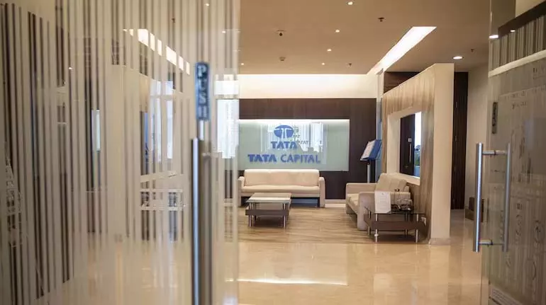 Tata Capital के 1.7 अरब डॉलर के आईपीओ ने काउंटरपॉइंट, व्हाइट ओक को आकर्षित किया Tata Capital के 1.7 अरब डॉलर के आईपीओ ने काउंटरपॉइंट, व्हाइट ओक को आकर्षित किया