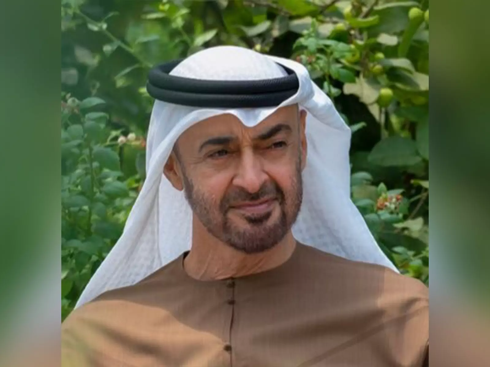 UAE के राष्ट्रपति और यमन के प्रधानमंत्री ने द्विपक्षीय संबंधों को बढ़ाने के तरीकों पर चर्चा की UAE के राष्ट्रपति और यमन के प्रधानमंत्री ने द्विपक्षीय संबंधों को बढ़ाने के तरीकों पर चर्चा की