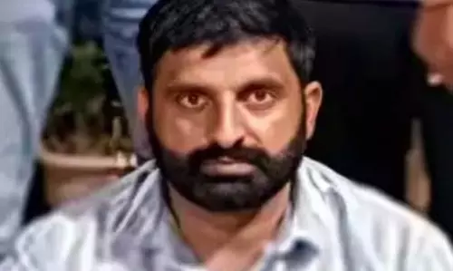 NSG कमांडो रहे जवान गांजा तस्करी के आरोप में गिरफ्तार, ATS ने किए चौंकाने वाले खुलासे NSG कमांडो रहे जवान गांजा तस्करी के आरोप में गिरफ्तार, ATS ने किए चौंकाने वाले खुलासे