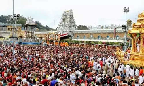 25 करोड़ दान किए तिरुमाला तिरुपति मंदिर में