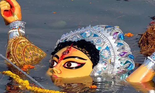 रायपुर में डेढ़ सौ से अधिक दुर्गा प्रतिमाओं का हुआ श्रद्धापूर्वक विसर्जन रायपुर में डेढ़ सौ से अधिक दुर्गा प्रतिमाओं का हुआ श्रद्धापूर्वक विसर्जन
