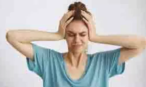Health: माइग्रेन के दर्द से हो जाते हैं परेशान, एक्सपर्ट द्वारा बताएं नेचुरल तरीकों से इसे करें कंट्रोल Health: माइग्रेन के दर्द से हो जाते हैं परेशान, एक्सपर्ट द्वारा बताएं नेचुरल तरीकों से इसे करें कंट्रोल
