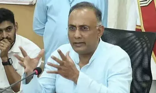 Karnataka : मंत्री दिनेश गुंडू राव ने केरल राज्य की स्वास्थ्य सेवा प्रणाली की प्रशंसा की Karnataka : मंत्री दिनेश गुंडू राव ने केरल राज्य की स्वास्थ्य सेवा प्रणाली की प्रशंसा की