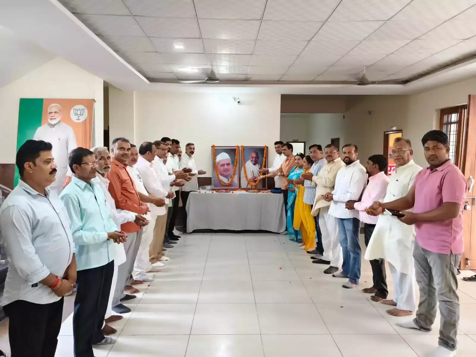 Haridwar: गांधी-शास्त्री जयंती पर भाजपा ने दी श्रद्धांजलि