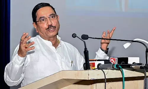 सिद्धारमैया वह व्यक्ति हैं जो अपने शब्द बदल सकते हैं: Union Minister सिद्धारमैया वह व्यक्ति हैं जो अपने शब्द बदल सकते हैं: Union Minister