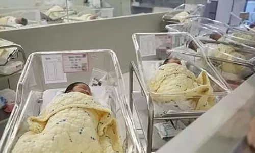 छोटे बच्चों के लिए जानलेवा है काली खांसी, बचाव के लिए गर्भावस्था में टीका लगवाना जरूरी छोटे बच्चों के लिए जानलेवा है काली खांसी, बचाव के लिए गर्भावस्था में टीका लगवाना जरूरी