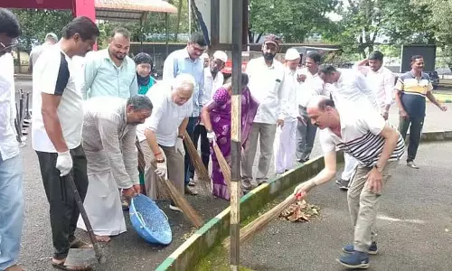 स्वच्छता और कड़ी मेहनत जारी रखें: MLA RV Deshpande स्वच्छता और कड़ी मेहनत जारी रखें: MLA RV Deshpande