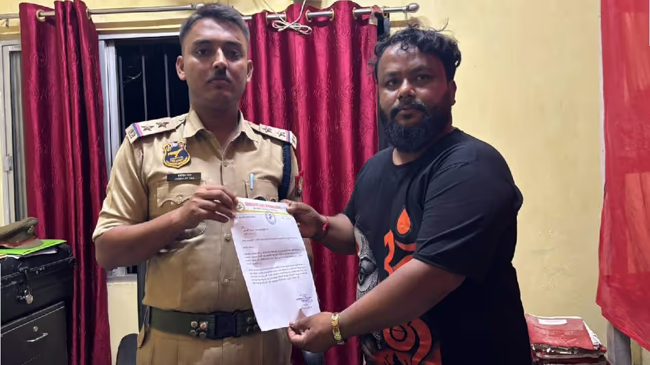 Assam : धुबरी के युवक की कथित तौर पर पुलिस की यातना से मौत पर विरोध प्रदर्शन Assam : धुबरी के युवक की कथित तौर पर पुलिस की यातना से मौत पर विरोध प्रदर्शन