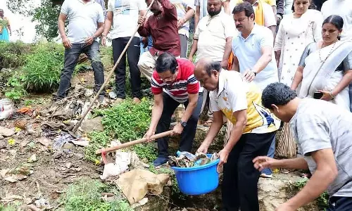 शालमला नदी उद्गम क्षेत्र: सफाई कार्य शालमला नदी उद्गम क्षेत्र: सफाई कार्य