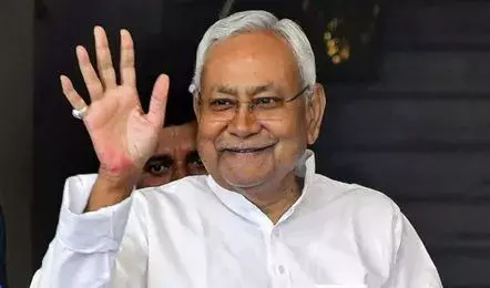 Patna: नीतीश कुमार ने की बड़ा घोषणा, महिलाओं को मिलेगा ₹10,000