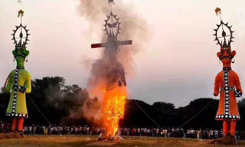 दशहरा, Jalandhar में रावण, कुंभकरण और मेघनाद के पुतले धू-धू कर जल उठे