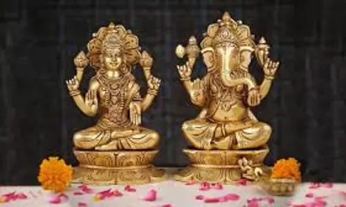 Dhanteras 2025: सोना-चांदी के साथ इन 7 चीजों की खरीद भी मानी जाती है शुभ