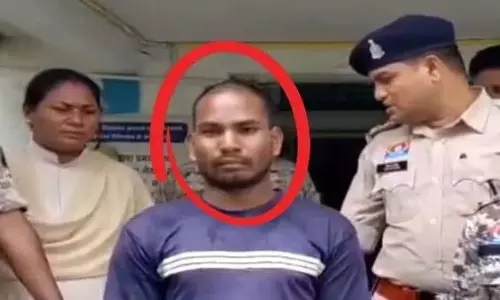 गर्भवती हुई बच्ची, पेट दर्द होने पर खुलासा, दरिंदा गिरफ्तार गर्भवती हुई बच्ची, पेट दर्द होने पर खुलासा, दरिंदा गिरफ्तार