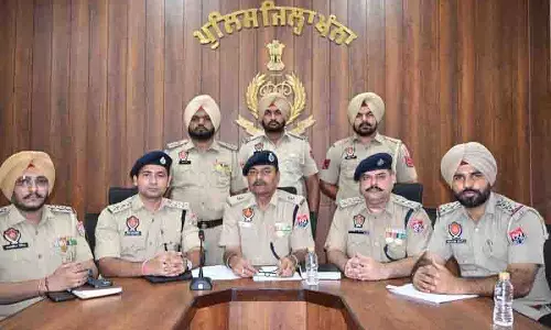 Ludhiana: 1.1 किलोग्राम हेरोइन के साथ छह लोग पुलिस के जाल में फंसे Ludhiana: 1.1 किलोग्राम हेरोइन के साथ छह लोग पुलिस के जाल में फंसे