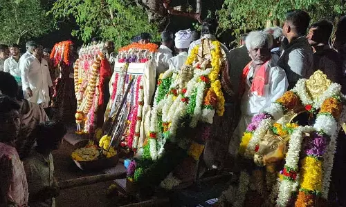 अन्नूर में दशहरा: ग्राम देवताओं का जुलूस