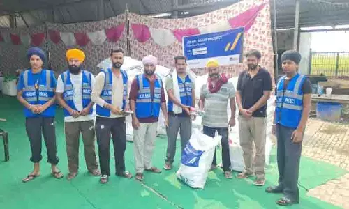 Tarn Taran के निवासी बाढ़ प्रभावित किसानों की मदद के लिए आगे आए